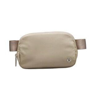 Lululemon Belt Bag in Raw Linen (1L)